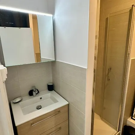 Front De Mer, 5e Etage 아파트 *